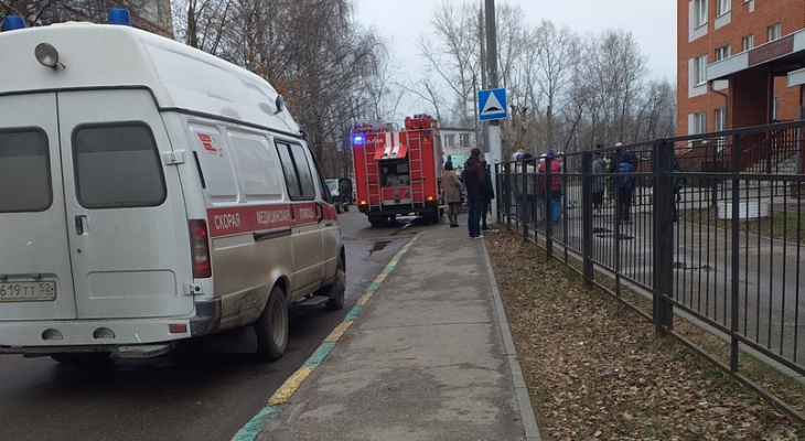 Семь больниц, восемь школ и торговый центр заминировали в Нижнем Новгороде
