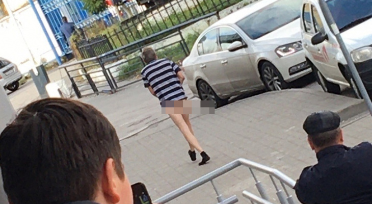 На встречу лету: неизвестный мужчина устроил голый забег на Московском вокзале