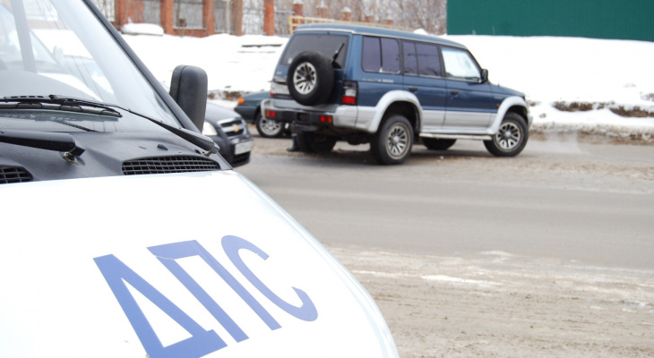 Четыре человека пострадали при столкновении двух иномарок в Павловском районе