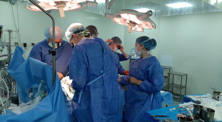 Нижегородские кардиохирурги провели сложнейшую операцию на сердце