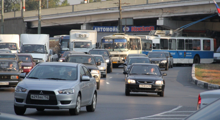 Жесткие пробки сковали Нижний Новгород вечером 18 сентября