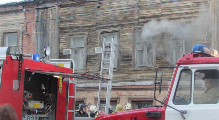 Два человека погибли на пожаре в жилом многоквартирном доме в Городце