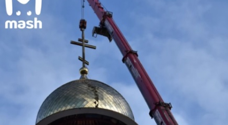 В Дзержинске церковь не выплатила деньги компаниям, которые делали и устанавливали купол
