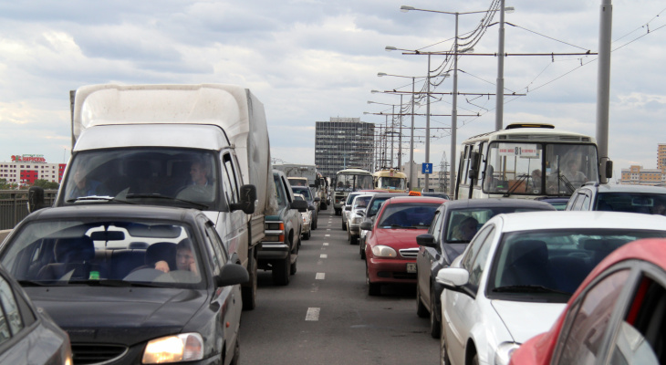 Пробки в Нижнем Новгороде днем 30 декабря достигли девяти баллов