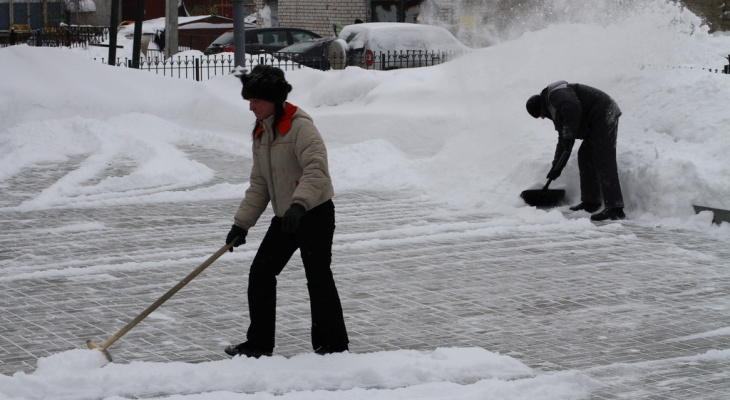В Нижнем Новгороде ввели режим повышенной готовности из-за сильных снегопадов