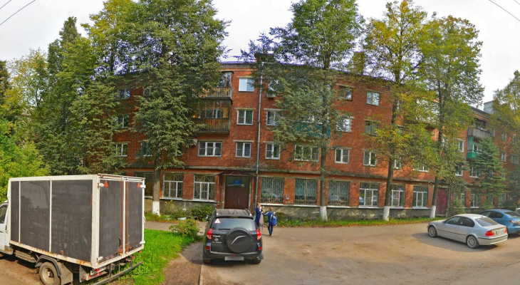Пьяный мужчина в поликлинике № 35 Нижнего Новгорода угрожал медикам оружием