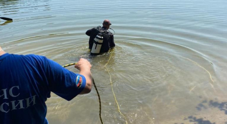 Еще двое мужчин утонули на озере в Балахне