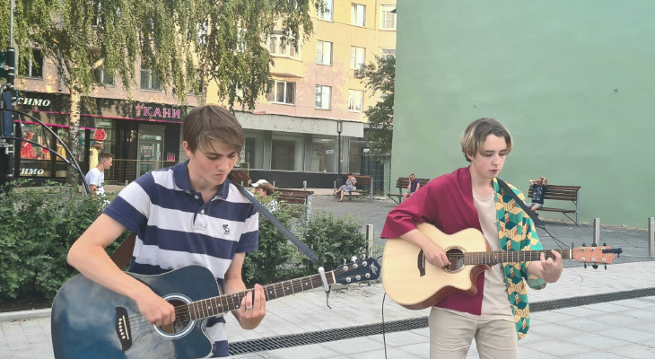 Уличные музыканты. Зачем городу музыка?