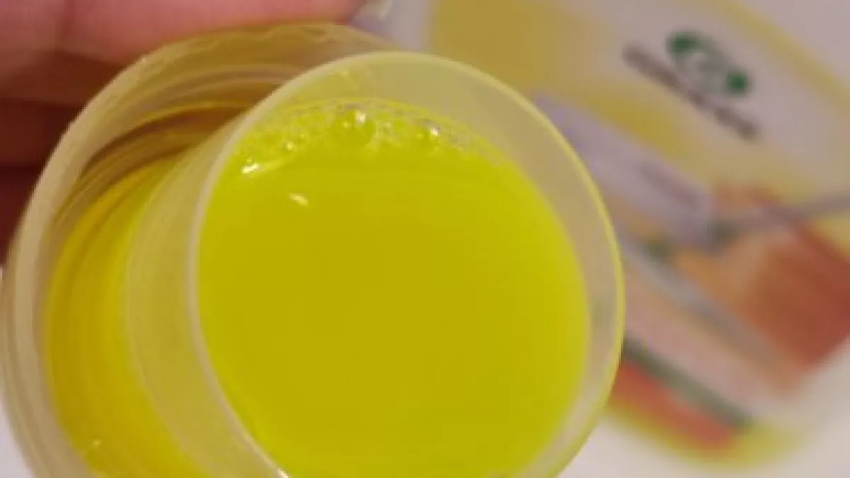 Нашла копеечное средство в Фикс Прайсе – отмыла им и пол, и натяжной потолок