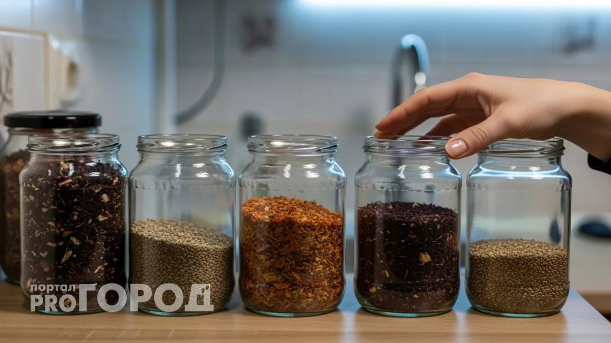 Пустые банки от кофе решили мою главную проблему с хранением и теперь дом выглядит идеально