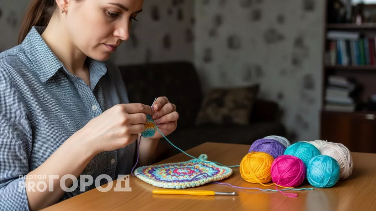 Мама научила превращать любые остатки пряжи в домашние помощники и забыть о лишних тратах