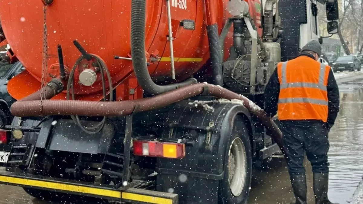 В Нижнем Новгороде запускают круглосуточную откачку воды перед резким потеплением