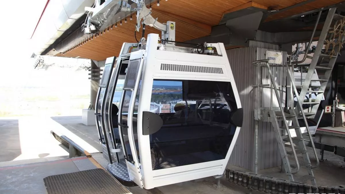 Опоры канатной дороги через Оку уже доставлены в Нижний Новгород