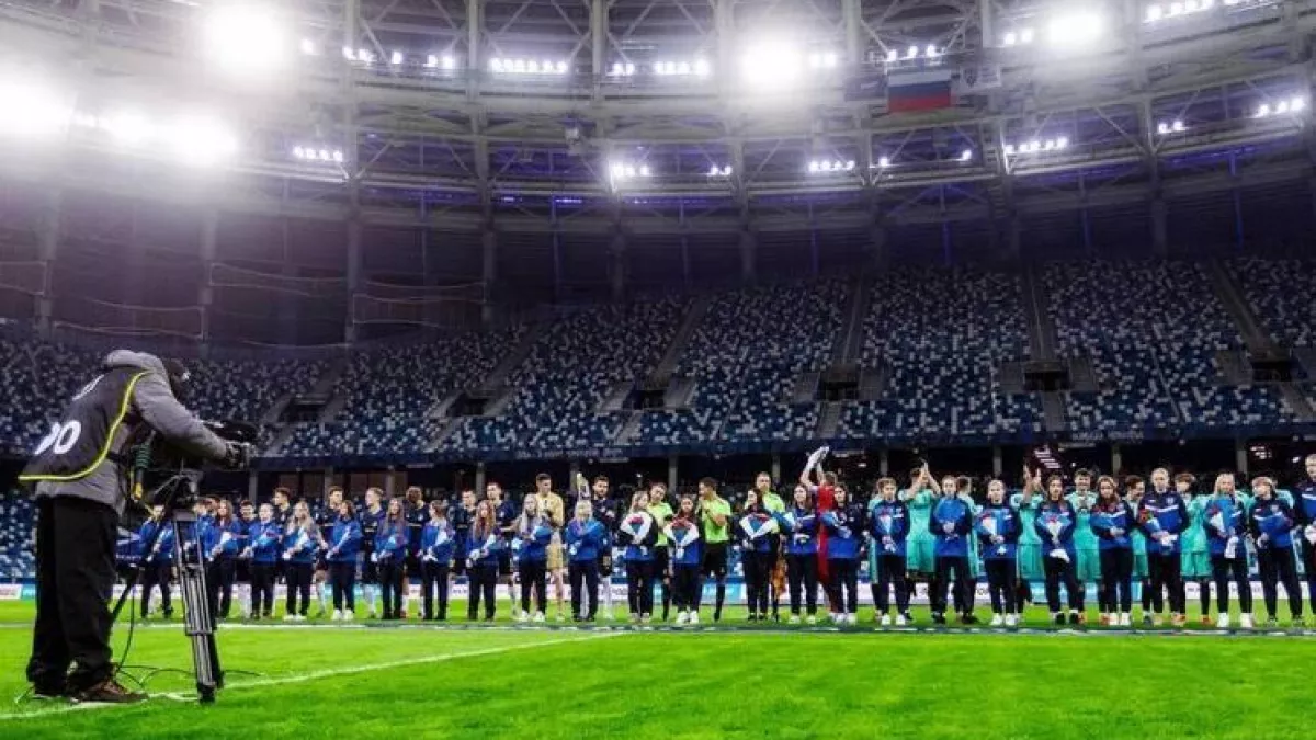 Снежки в арбитра обойдутся «Пари НН» в 100 тысяч рублей