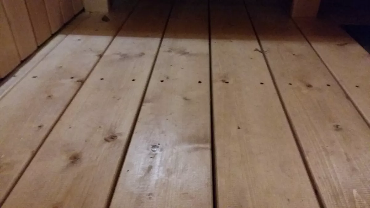 Доски в бане больше не гниют: современный способ защиты древесины и старый дедовский секрет – и пол стоит годами 