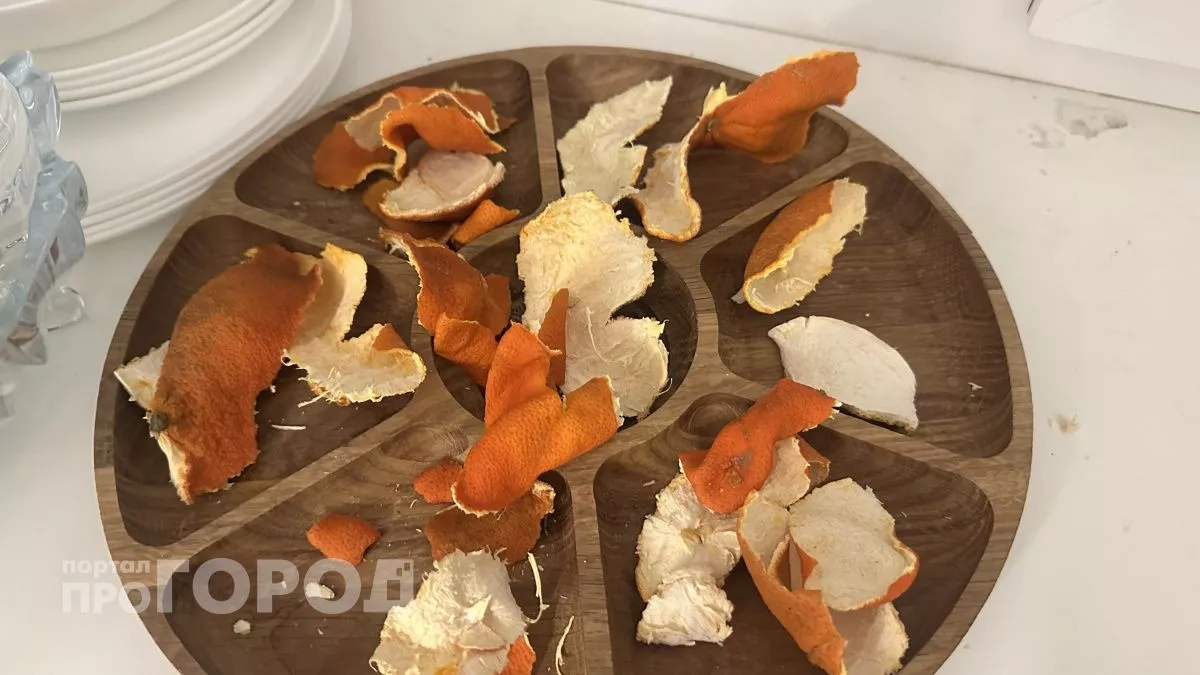 Не выбрасываю кожуру, а сушу ее и использую дома: 3 полезных совета 