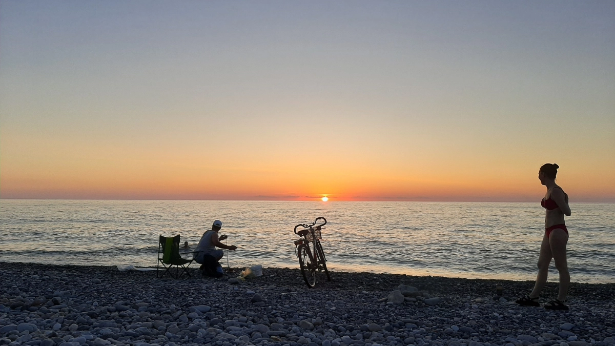 Сочи больше не лидер: россияне массово выбирают другой черноморский курорт на майские