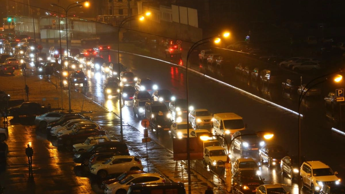 Пробки и четыре ДТП парализовали центр Нижнего Новгорода в пятницу вечером