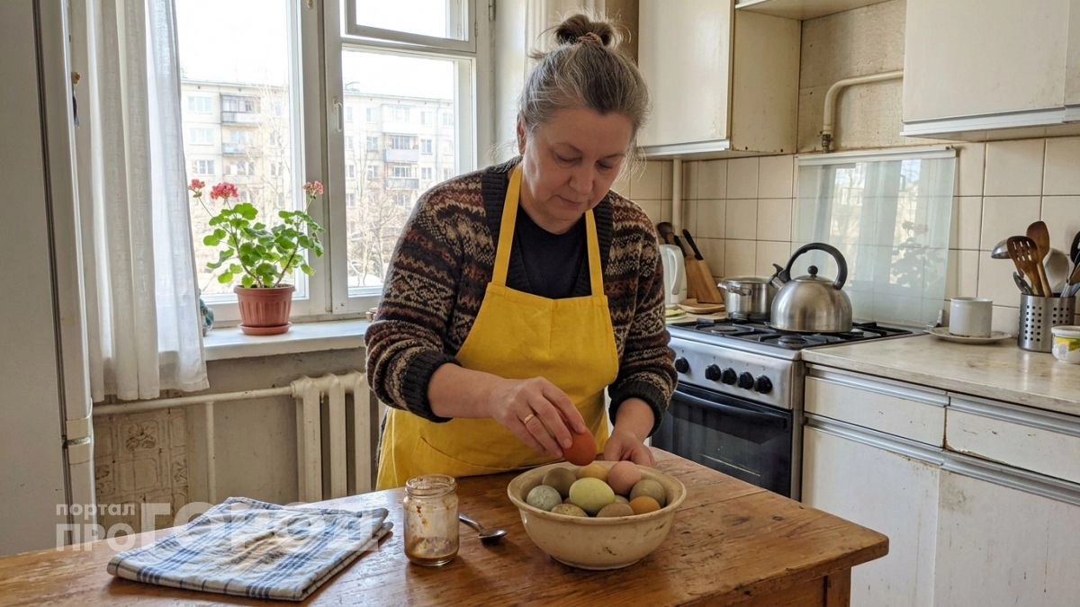 Запомните точный срок хранения вареных яиц и смело выбрасывайте их, если они пролежали хотя бы на день дольше