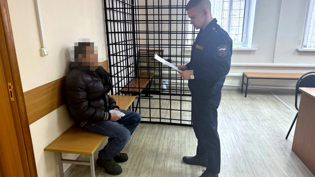 Кадровые перестановки в медицине, пожар в центре города и аресты: главные новости за 25 марта