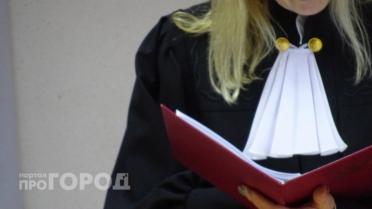 Бывший сотрудник нижегородской полиции попался на нелегальной сделке с подростками