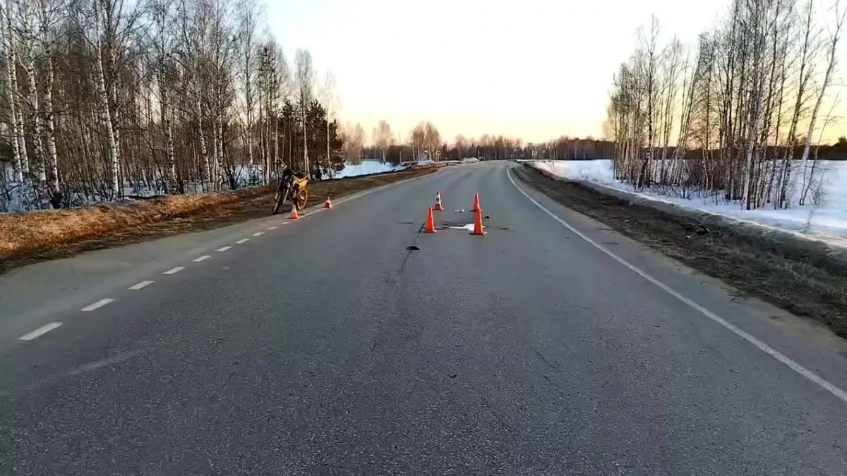 Мотоциклист и водитель мопеда пострадали в аварии в городе Бор