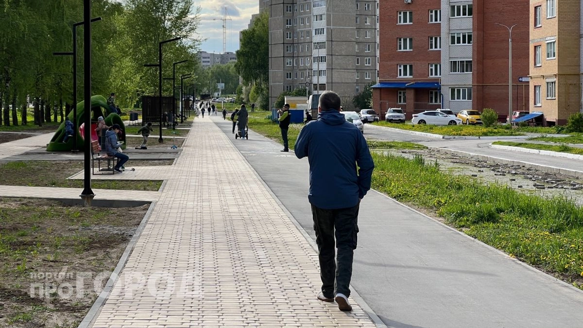 Майские каникулы отменяются: даты выходных перенесли из-за ситуации в стране