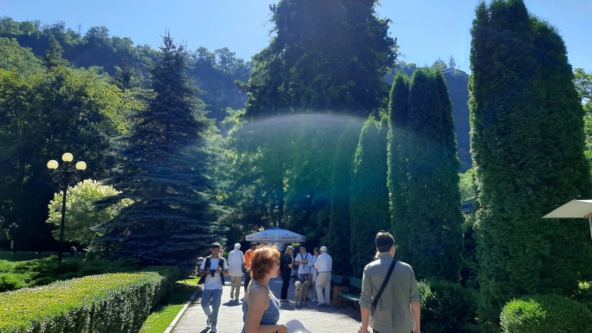 Едем на море всей семьей в апреле: страны, где можно отдохнуть за копейки на весенних каникулах