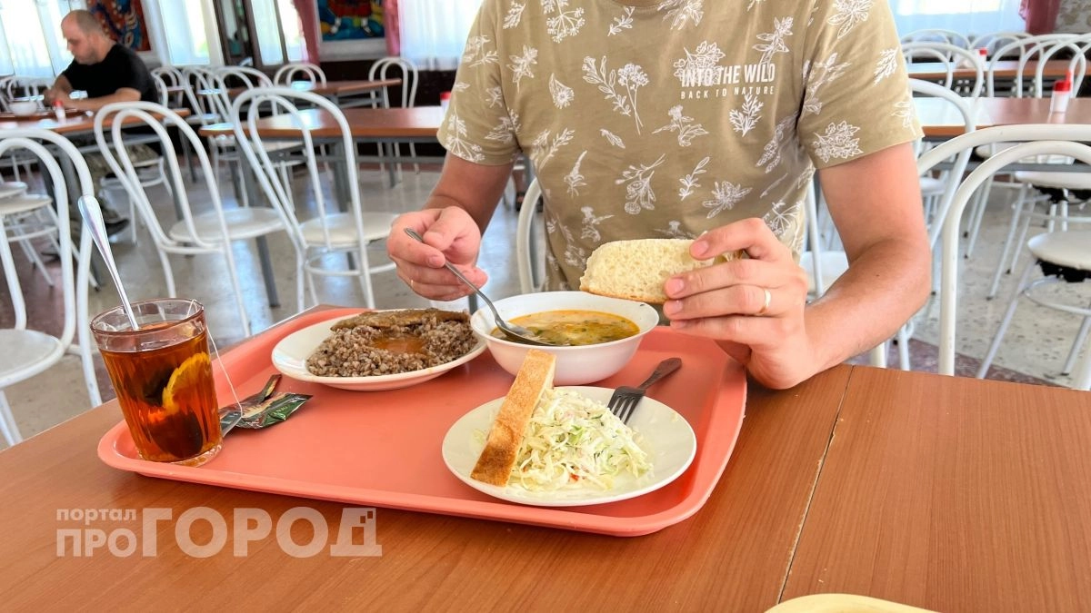 В Европе этой крупой кормят скотину, а мы уплетаем за обе щеки: названа опасная крупа на тарелке