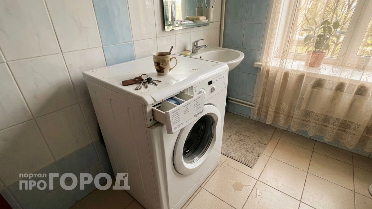 После стирки я всегда закрывала дверцу машинки и даже не знала, что именно это гробит барабан изнутри