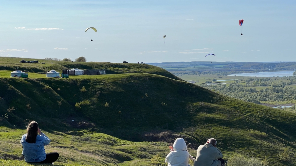 Жизнь этого знака зодиака крутанет на 180 градусов: небеса обещают щедрую награду до 10 апреля