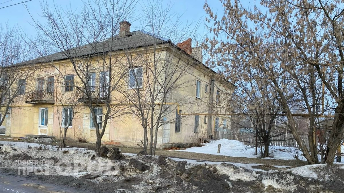 Бастрыкин взял под контроль дело о трубах и разваливающихся стенах нижегородского дома, которому больше 100 лет