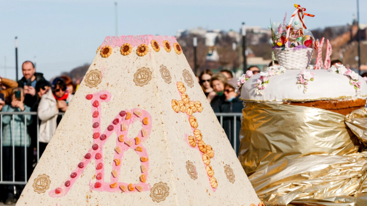 Нижегородцев в честь Пасхи накормят огромным куличом