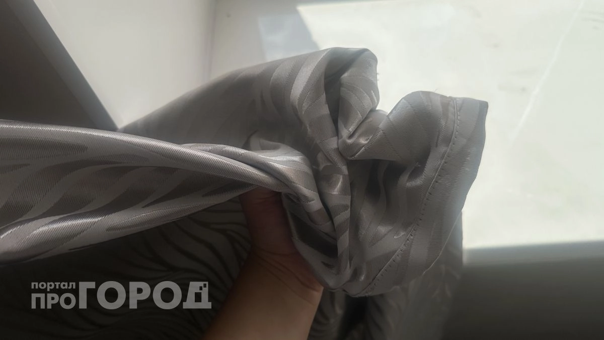 Старые шторы превратила в супер-средство для дачи: теперь всегда под рукой держу "ненужные" тряпки