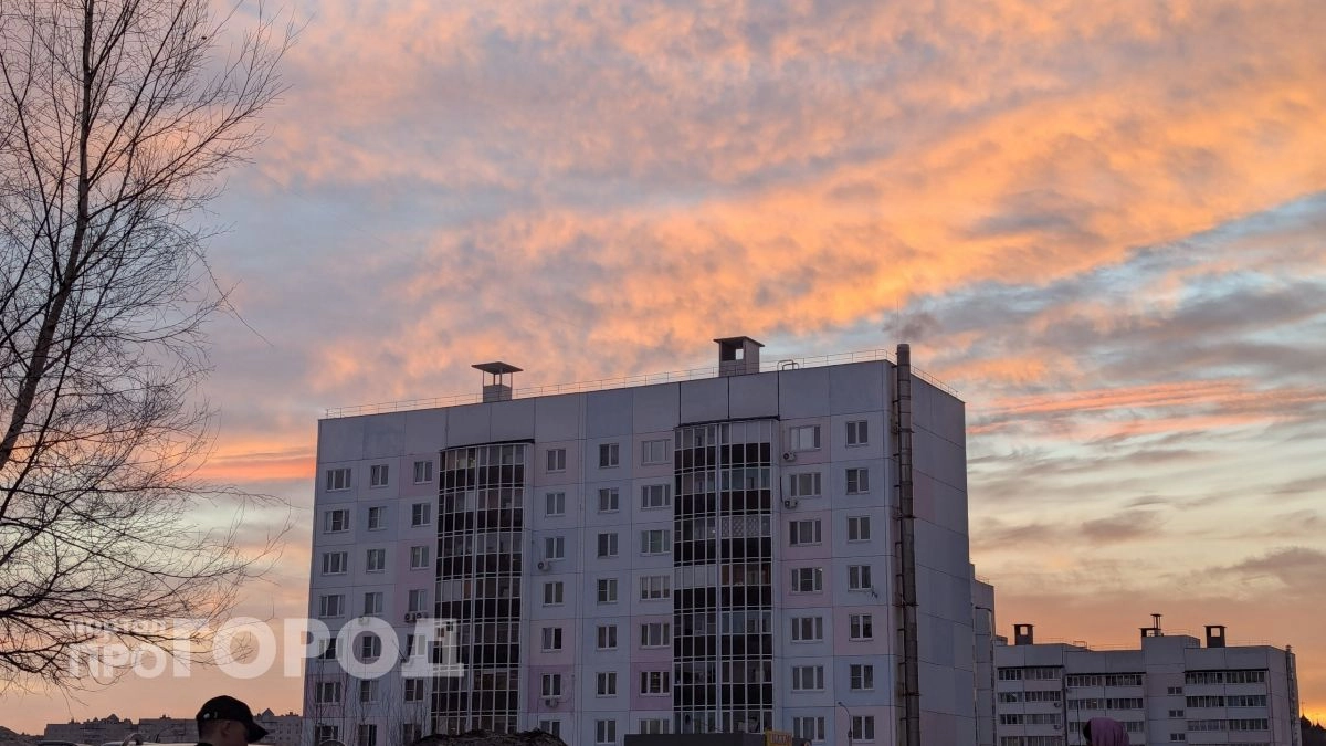 Россиян переводят на новый график в мае в связи с обстановкой в стране: указ уже подписан