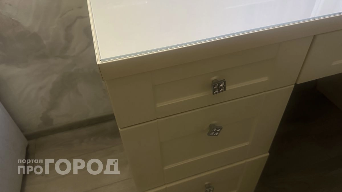 Прикроватные столики уже не в моде: замените эту мебель на более функциональные вещи 