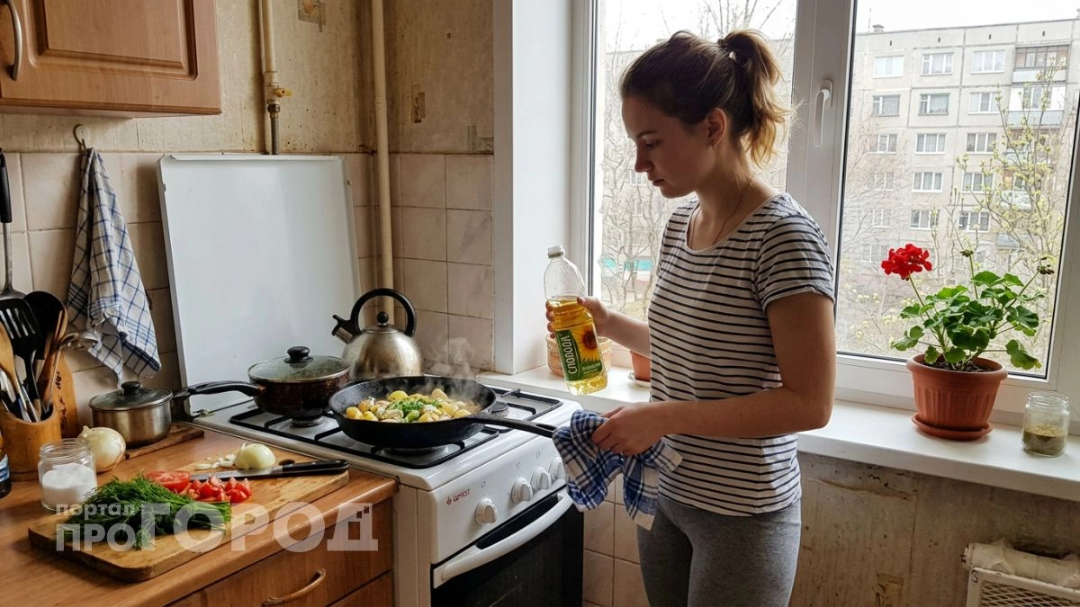 Перестаньте зря тратить деньги на новую посуду: повара объяснили критическую ошибку при добавлении масла