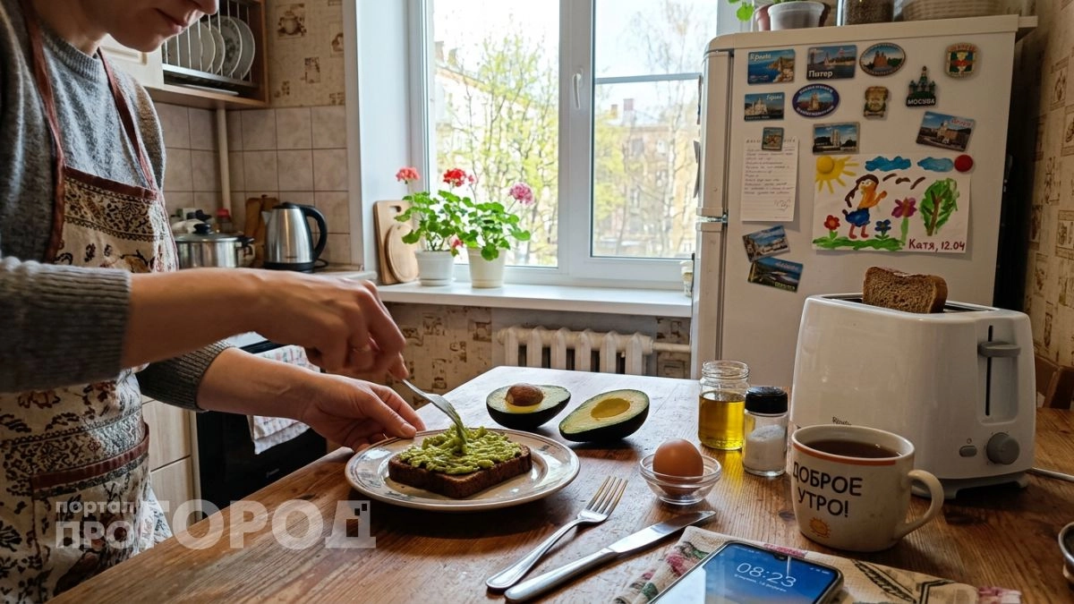 Хватит давиться овсянкой и яйцами по утрам: делюсь пятью сытными рецептами, которые изменят ваш завтрак навсегда