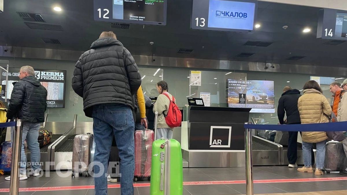 Нижегородский аэропорт временно не принимает и не выпускает самолеты