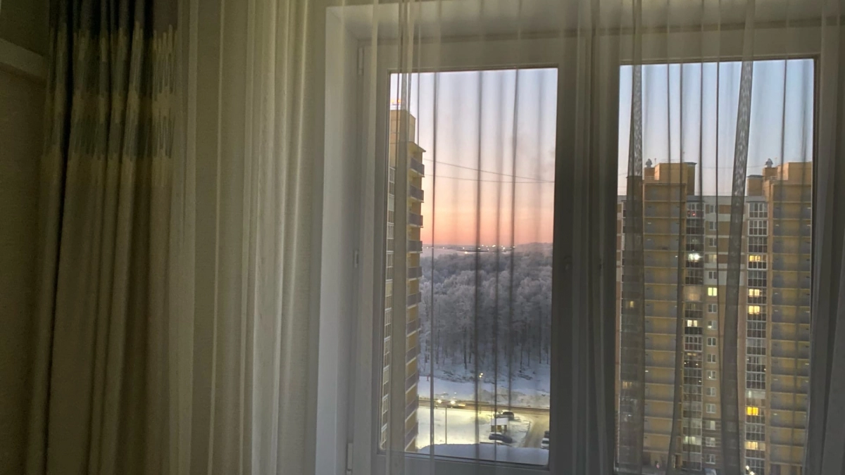 Шторы больше не глажу: какой режим отжима выбрать и что добавить в машину, чтобы ткань была ровной