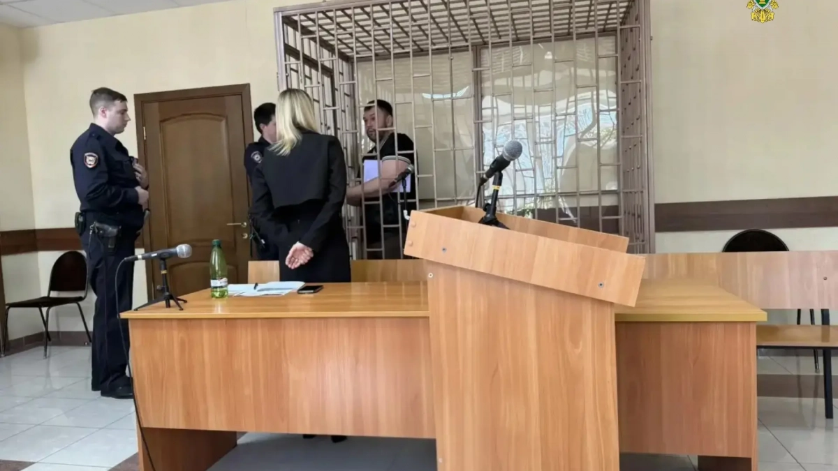 Пообещав заключенному минимальный срок, начальник нижегородской колонии сам отправился отбывать наказание