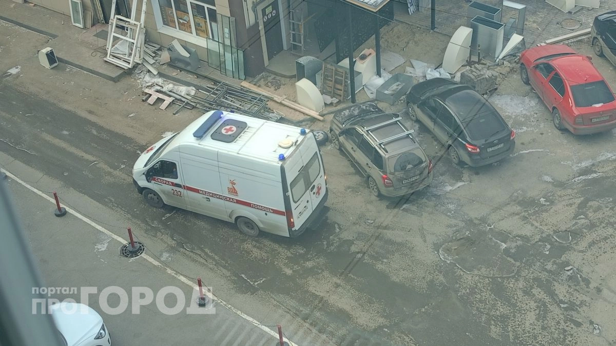 Легковушка выехала под поезд: ночное ДТП на переезде в Нижегородской области 