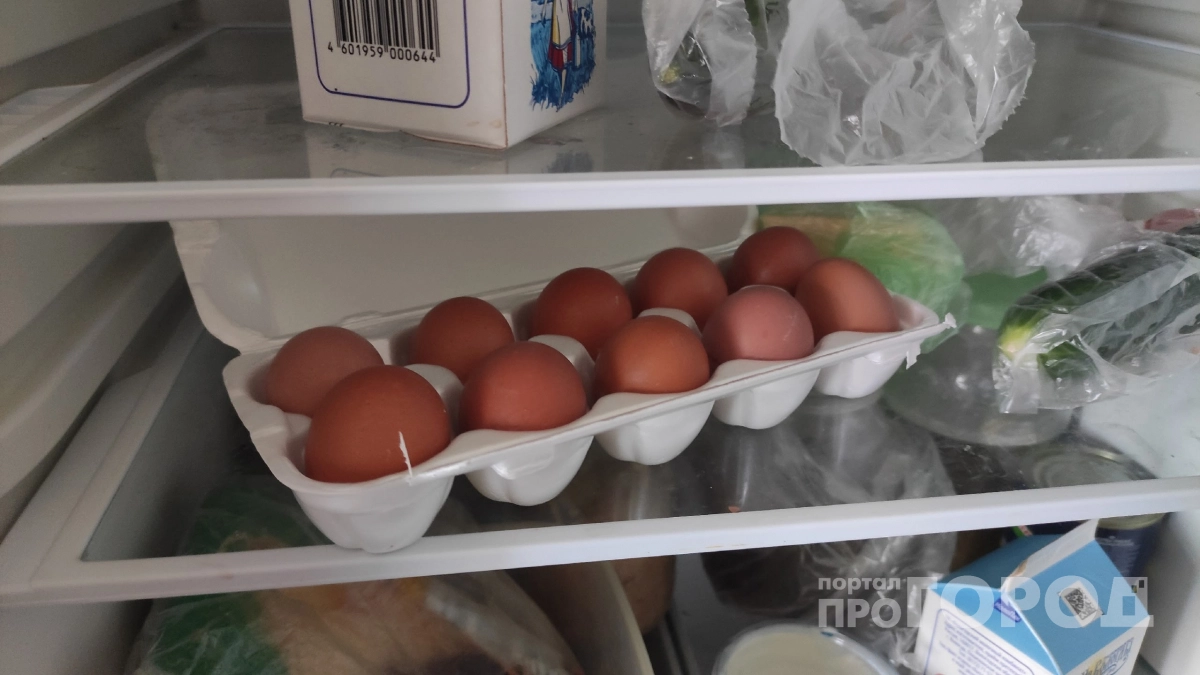 Вы годами делали это не правильно: ученые объяснили, сколько хранятся вареные яйца - вот что с ними потом происходит