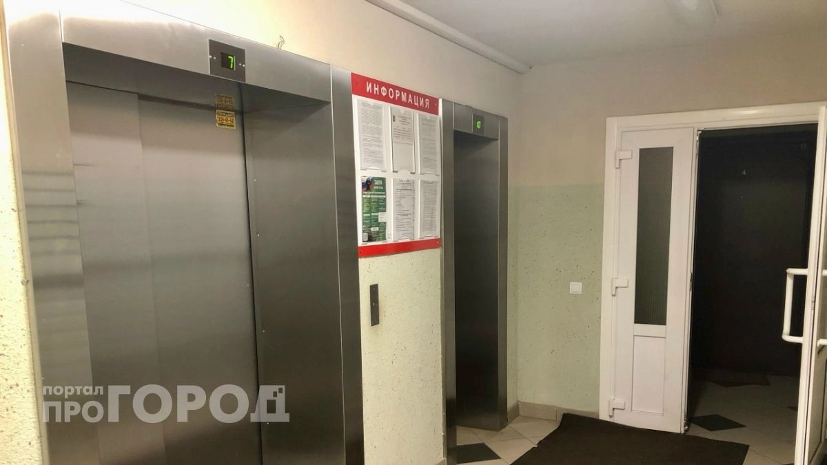 Куда обращаться нижегородцам, когда надоело ходить по лестнице из-за сломанного лифта