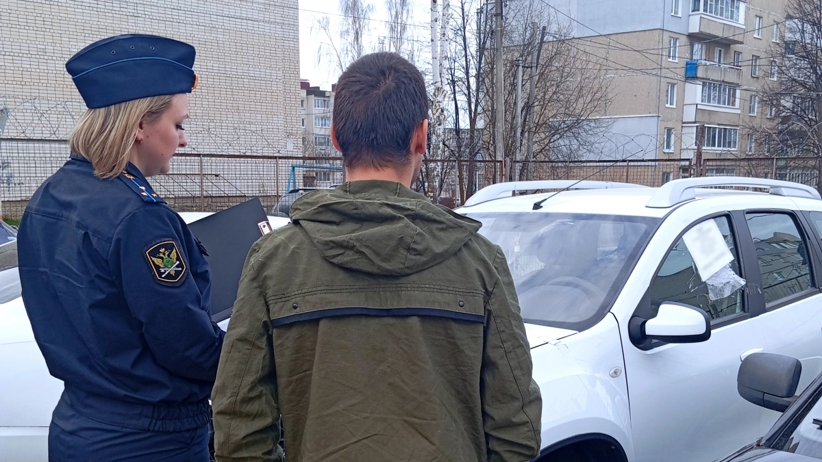 Nissan Terrano жителя Лысковского района вместо гаража уехал в окопы