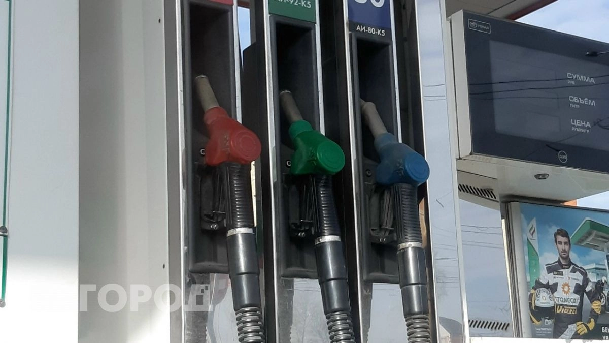 Оператор заправки в Павлово получил ожоги из-за использования зажигалки на работе