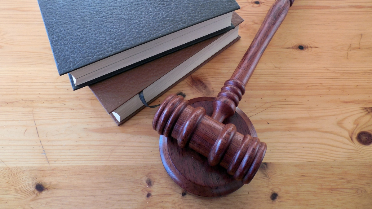 У бывшего начальника УМВД Нижнего Новгорода отбирают машину и квартиру