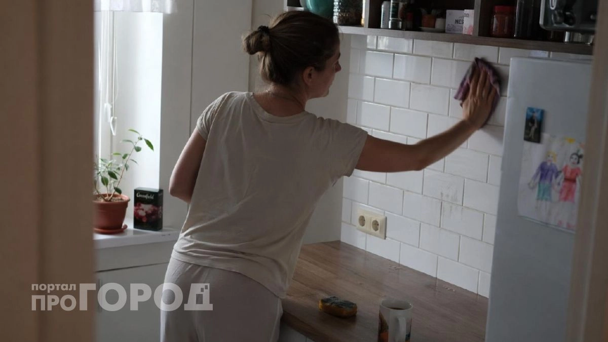 Забудьте про плитку: чем заменяют кухонный фартук в Европе - моется за секунду