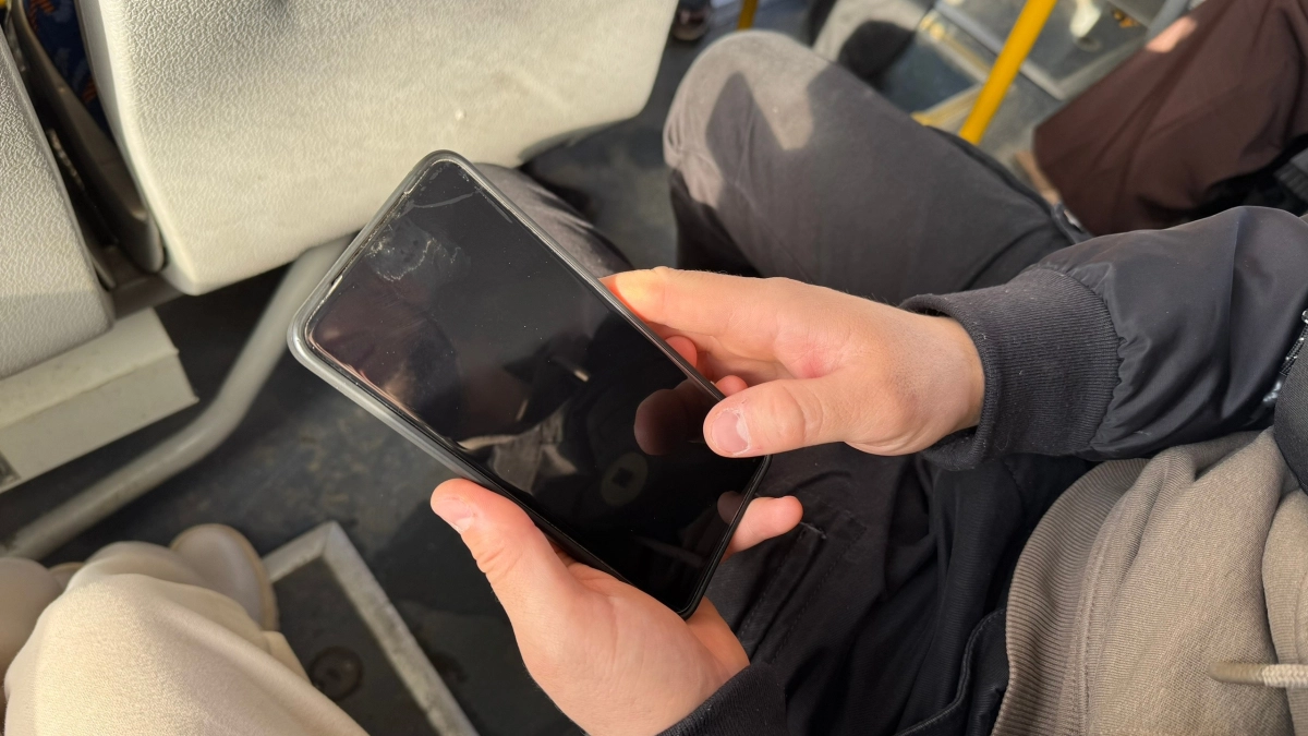 Для всех, у кого в телефоне еще установлен WhatsApp*: с 1 мая вступают в силу новые правила