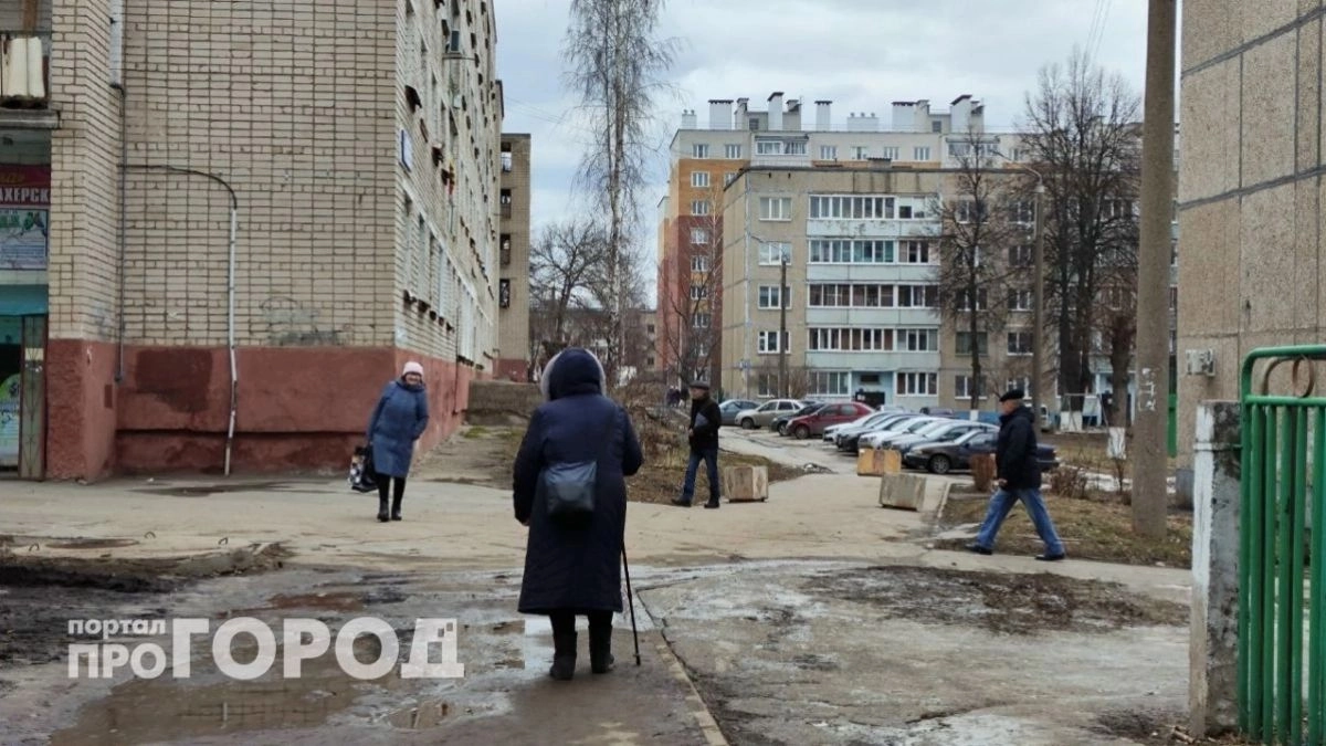 Нижегородка перевела почти 1,5 миллиона неизвестному, который под видом силовика запугал ее уголовным делом